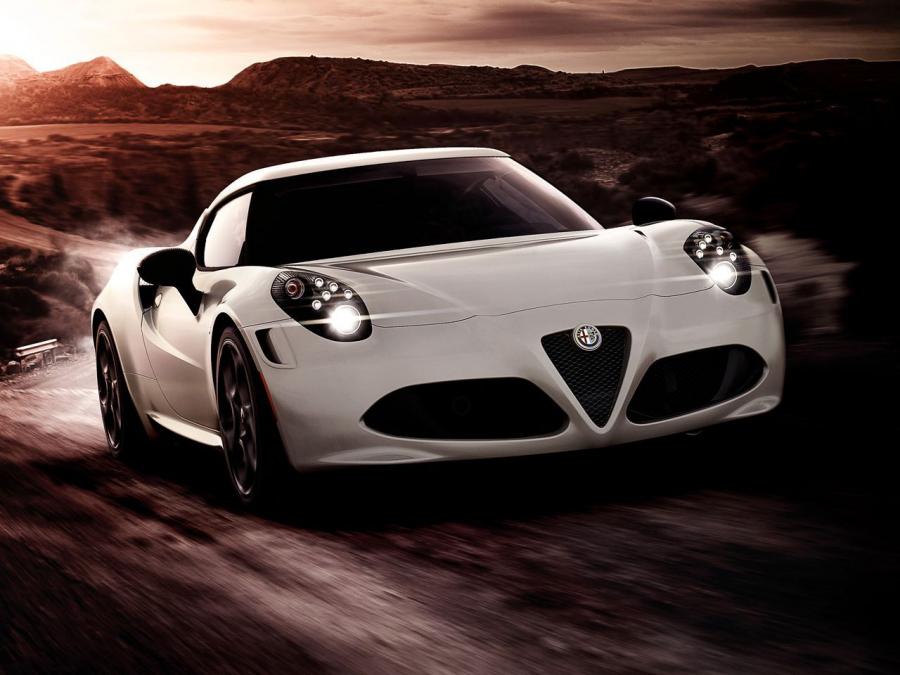  Alfa Romeo 4C Launch Edition (960) 2013 года  (WW) (фото 14 из 19)